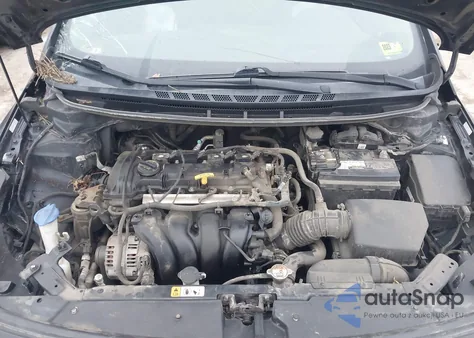 2017 Kia Forte Lx z USA, uszkodzony, nr VIN 3KPFK4A71HE087952